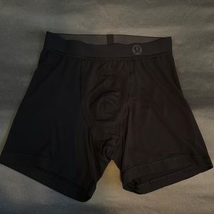 Lululemon Men’s AIM Boxer Brief | Size Black Small | only worn once